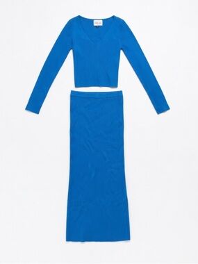 Olive & Oak Vibrant Blue Long Sleeve & Ribbed Maxi Skirt